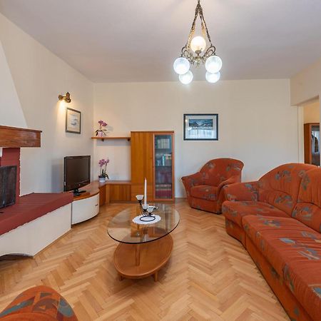 Cozy Apartment In Zadar With Wifi מראה חיצוני תמונה