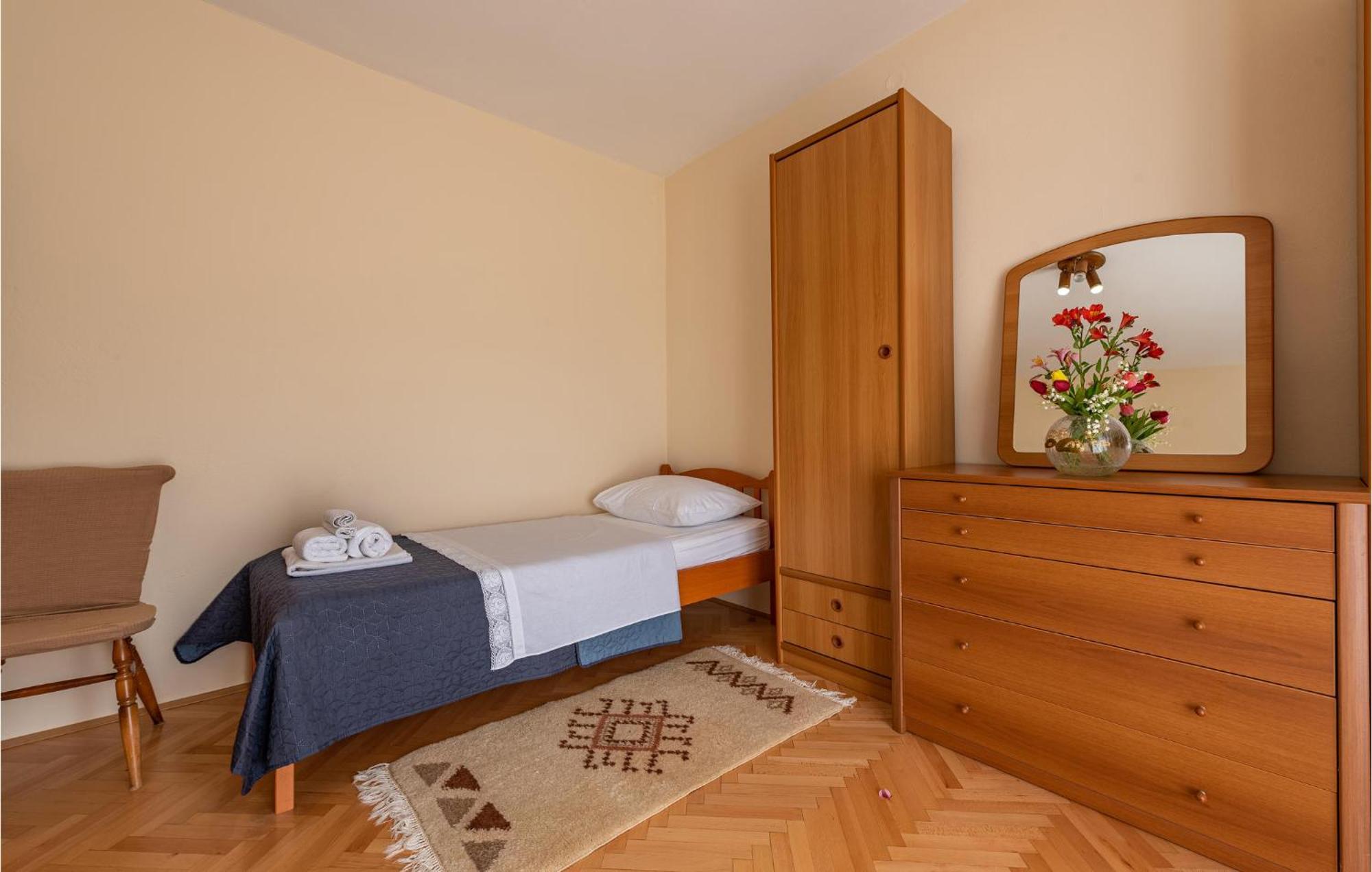 Cozy Apartment In Zadar With Wifi מראה חיצוני תמונה
