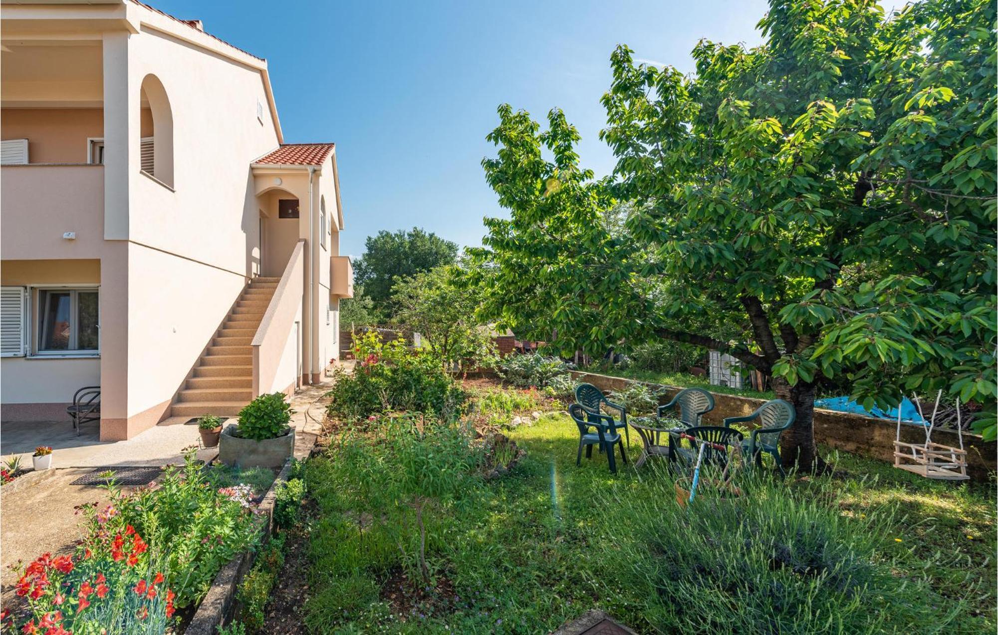 Cozy Apartment In Zadar With Wifi מראה חיצוני תמונה