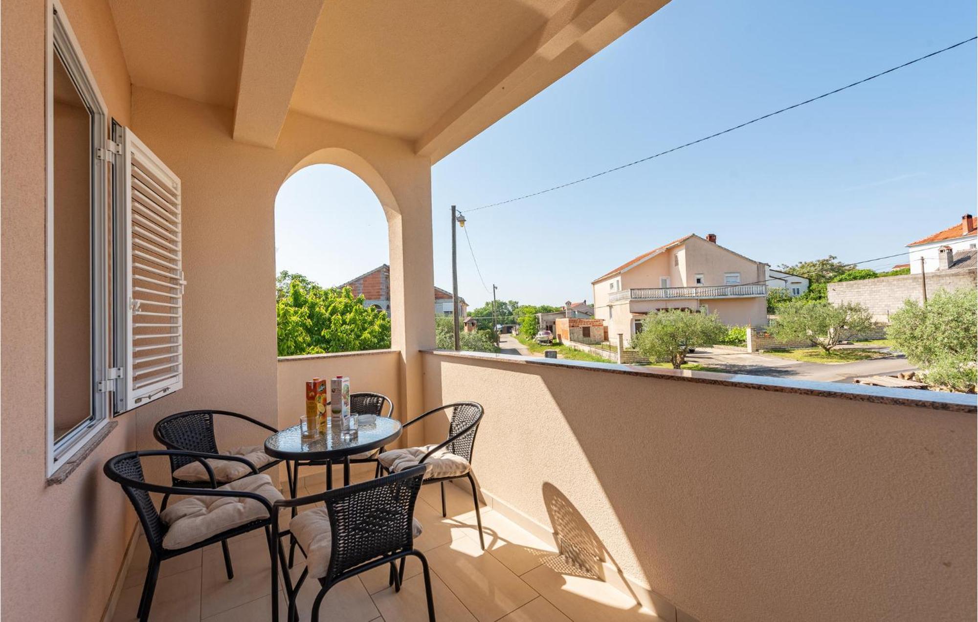 Cozy Apartment In Zadar With Wifi מראה חיצוני תמונה